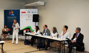 Marlene Marchiori motivou o diálogo entre os participantes. Foto: Juliana Simões